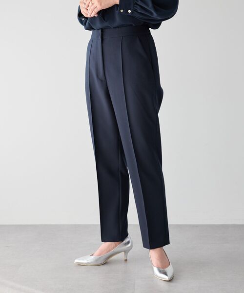 YECCA VECCA（イェッカヴェッカ）の「ストレッチピンタックパンツ（その他パンツ・レディース・ライトベージュ/ネイビー・S/M）」の17枚目の写真