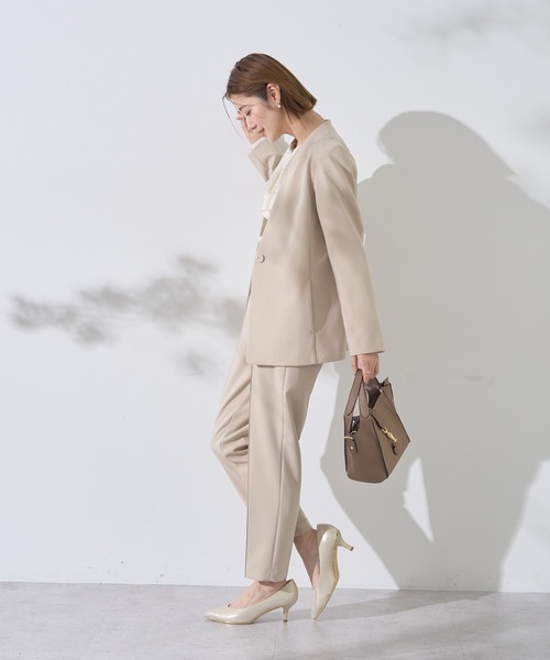 YECCA VECCA（イェッカヴェッカ）の「ストレッチピンタックパンツ（その他パンツ・レディース・ライトベージュ/ネイビー・S/M）」の16枚目の写真