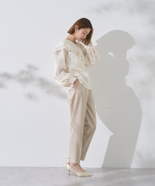 YECCA VECCA（イェッカヴェッカ）の「ストレッチピンタックパンツ（その他パンツ・レディース・ライトベージュ/ネイビー・S/M）」の20枚目の写真