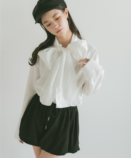 VANNIE U(ヴァニーユー)の「ボウタイブラウス(シャツ/ブラウス・レディース・ホワイト/ブルー・FREE)」の7枚目の写真