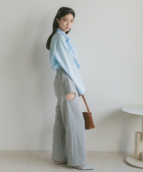 VANNIE U(ヴァニーユー)の「ボウタイブラウス(シャツ/ブラウス・レディース・ホワイト/ブルー・FREE)」の21枚目の写真