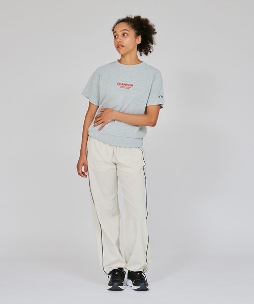 Champion(チャンピオン)の「【Champion/チャンピオン】レディース ショートスリーブTシャツ(Tシャツ/カットソー・レディース・グレイッシュブルー/ホワイト/ブラック/グレー・LARGE/MEDIUM)」の8枚目の写真