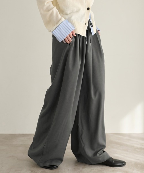 apres jour clair（アプレジュールクレア）の「【接触冷感】【UVカット】コクーンイージーパンツ【apres jour clair】（スラックス・レディース・ホワイト系その他/ダークブラウン/ベージュ/グレー/ブラウン系その他/アイボリー・SMALL/MEDIUM/LARGE）」の4枚目の写真