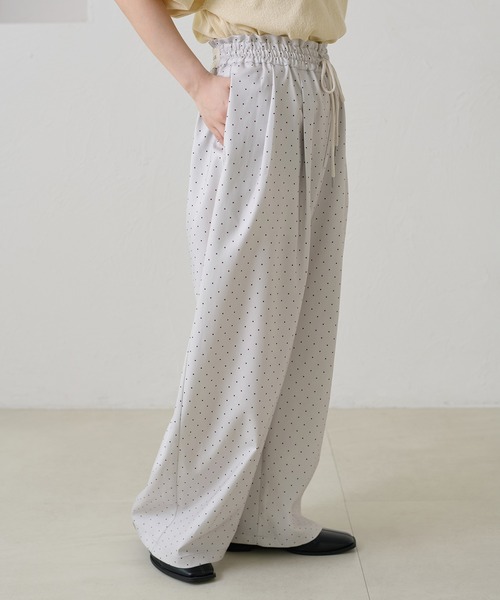 apres jour clair（アプレジュールクレア）の「【接触冷感】【UVカット】コクーンイージーパンツ【apres jour clair】（スラックス・レディース・ホワイト系その他/ダークブラウン/ベージュ/グレー/ブラウン系その他/アイボリー/ブラック系その他/ホワイト系その他2・SMALL/MEDIUM/LARGE）」の13枚目の写真