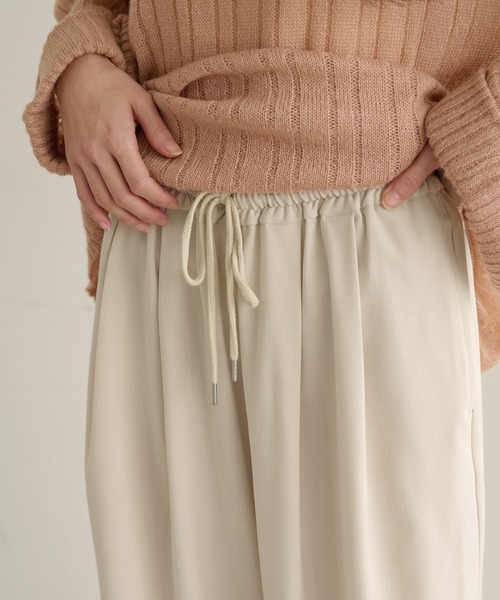 apres jour clair（アプレジュールクレア）の「【接触冷感】【UVカット】コクーンイージーパンツ【apres jour clair】（スラックス・レディース・ホワイト系その他/ダークブラウン/ベージュ/グレー/ブラウン系その他/アイボリー・SMALL/MEDIUM/LARGE）」の16枚目の写真