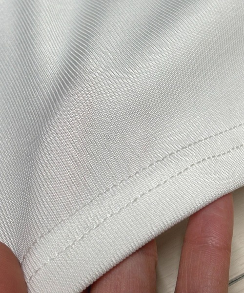 NANEA（ナネア）の「クロップド丈 ホルターネックレイヤード風フロントボタントップス（Tシャツ/カットソー・レディース・チャコールグレー/グレー・LARGE/MEDIUM/SMALL）」の16枚目の写真