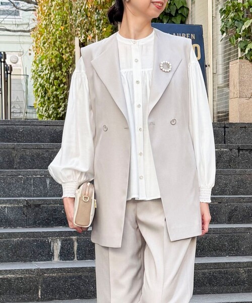 MICO COULIER（ミコクリエ）の「《セットアップ対応》ライトモククロスベスト（ダウンジャケット/コート・レディース・ネイビー/グレイッシュベージュ・38）」の3枚目の写真