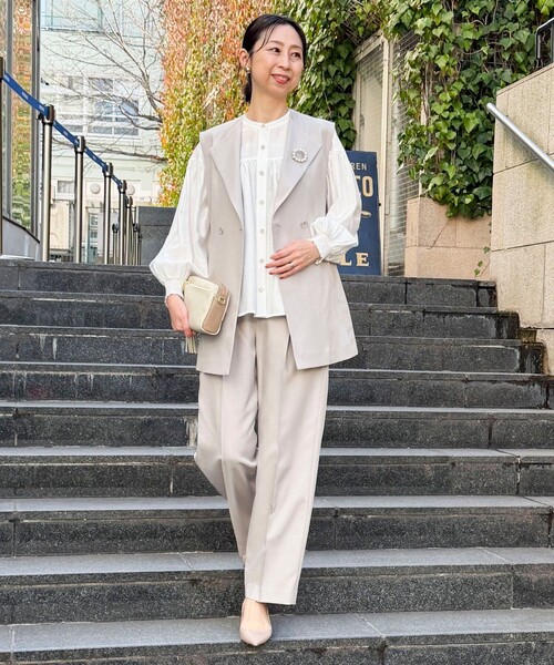 MICO COULIER（ミコクリエ）の「《セットアップ対応》ライトモククロスベスト（ダウンジャケット/コート・レディース・ネイビー/グレイッシュベージュ・38）」の5枚目の写真