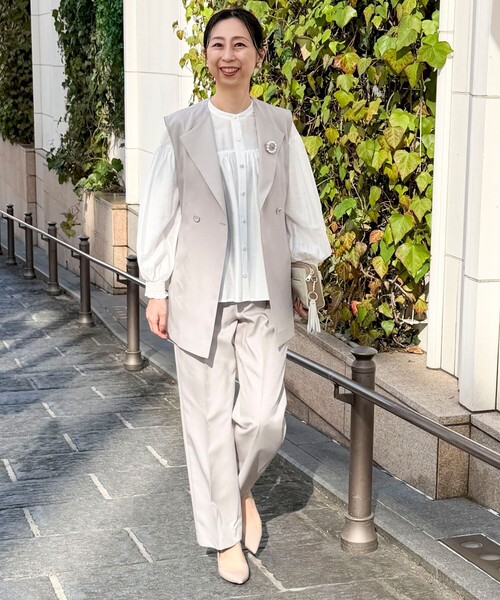 MICO COULIER（ミコクリエ）の「《セットアップ対応》ライトモククロスベスト（ダウンジャケット/コート・レディース・ネイビー/グレイッシュベージュ・38）」の8枚目の写真