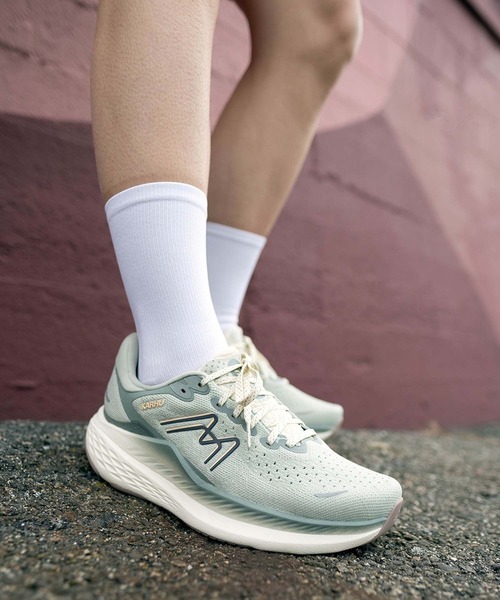 KARHU（カルフ）の「KARHU / “WOMENS MESTARI RUN 1.5” スニーカー（スニーカー・レディース・グリーン系/ホワイト系・7.5/7/8/6.5/6/9/8.5）」の2枚目の写真