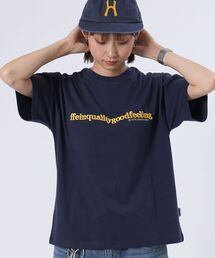 【FFEIN(フェイン)】センターロゴ3D刺繍ショート丈Tシャツ /クルーネック 半袖 刺繍 シンプル 【短丈】