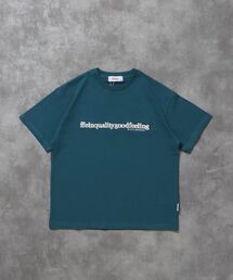 FFEIN（フェイン）の「【FFEIN（フェイン）】センターロゴ3D刺繍ショート丈Tシャツ / Tシャツ クルーネック 半袖 刺繍 シンプル 【短丈】（Tシャツ/カットソー）」