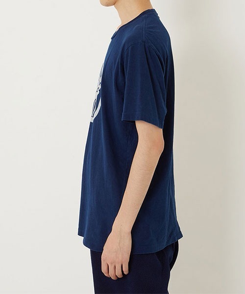 BLUE BLUE JAPAN(ブルーブルージャパン)の「オモダカバッセン インディゴTシャツ(Tシャツ/カットソー・メンズ・インディゴブルー・L/S/XL/M)」の3枚目の写真