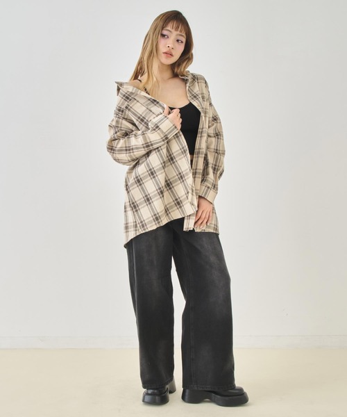 ANAP（アナップ）の「Ｗポケットオーバーサイズチェックシャツ（シャツ/ブラウス・レディース・ベージュ/ネイビー・F）」の8枚目の写真