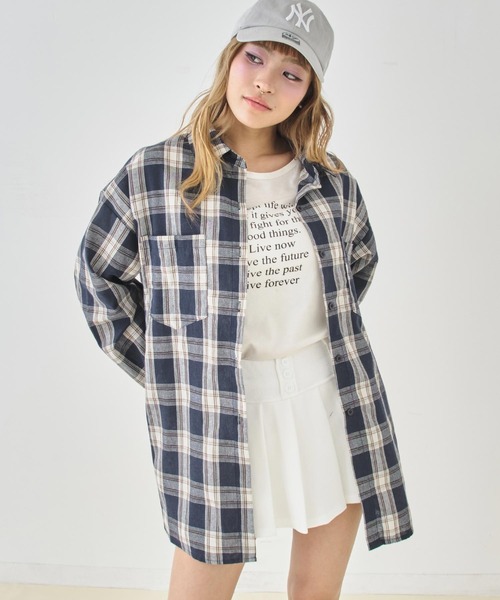 ANAP（アナップ）の「Ｗポケットオーバーサイズチェックシャツ（シャツ/ブラウス・レディース・ベージュ/ネイビー・F）」の9枚目の写真