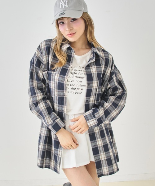 ANAP（アナップ）の「Ｗポケットオーバーサイズチェックシャツ（シャツ/ブラウス・レディース・ベージュ/ネイビー・F）」の10枚目の写真