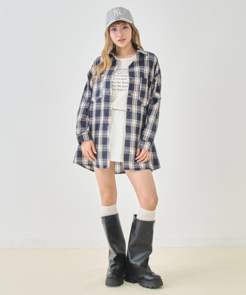 ANAP（アナップ）の「Ｗポケットオーバーサイズチェックシャツ（シャツ/ブラウス・レディース・ベージュ/ネイビー・F）」の12枚目の写真