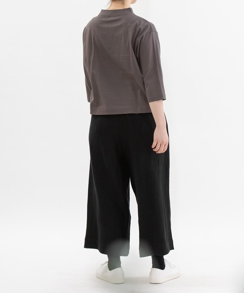 nop de nod(ノップドゥノッド)の「モックネック6分袖フリルTシャツ(Tシャツ/カットソー・レディース・ブラック/ダークグレー/オフホワイト/ライトグレー・3)」の10枚目の写真