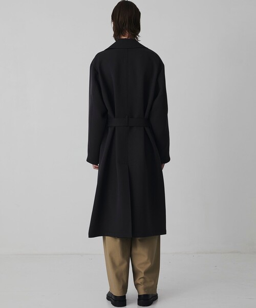 UNITED TOKYO（ユナイテッドトウキョウ）の「【新作】Three Weave 2way スタンドコート　｜2WAY仕様/スタンドカラー/チェスター /軽量/ストレッチ/防シワ/ 静電気防止/オフィスカジュアル/通勤/ベルト付き（ダウンジャケット/コート・メンズ・ブラック/ダークグレー・1/2）」の14枚目の写真