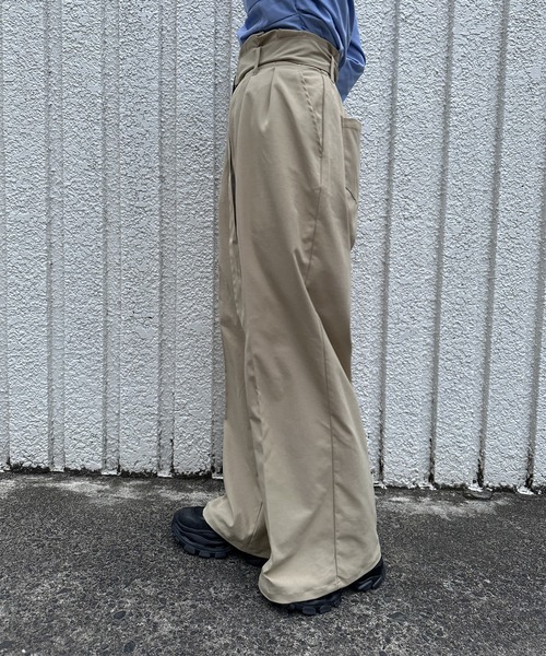 merrylatte(メリーラテ)の「TWILL WIDE PANTS【IROHANI】(スラックス・レディース・ベージュ/ブラック・FREE)」の9枚目の写真