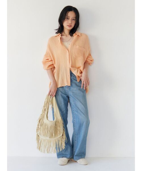 Ungrid(アングリッド)の「楊柳ビッグルーズシャツ(シャツ/ブラウス・レディース・グリーン/オレンジ/オフホワイト・FREE)」の11枚目の写真