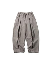 ANGLAN（アングラン）の「Valley Tuck Sweat Balloon Pants - Washed Beige（スウェットパンツ）」