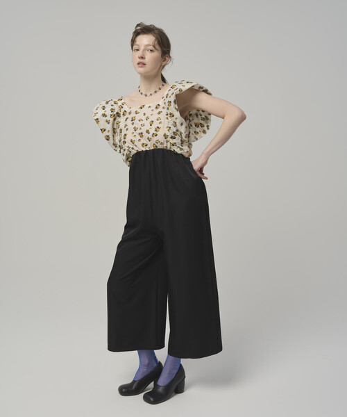 Firsthand（ファーストハンド）の「Firsthand/ファーストハンド フラワーシアージャガード ドッキング オールインワン（つなぎ/オールインワン・レディース・ブラック/その他・MEDIUM/SMALL）」の2枚目の写真