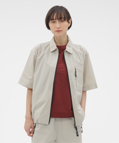 MARGARET HOWELL（マーガレットハウエル）の「WATER REPELLENT LIGHTWEIGHT NY（Tシャツ/カットソー・レディース・ブラック/ライトグレー・2/1）」の2枚目の写真