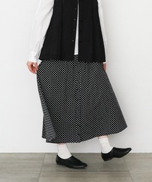 オオカミとフクロウ（オオカミとフクロウ）の「フクロウと通り雨のカヌレ（スカート）」