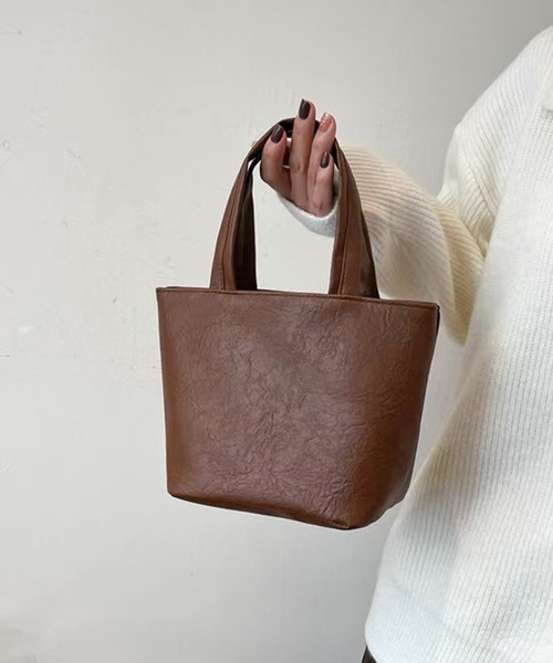 folka（フォルカ）の「2C76-KR レザーライク コンパクト ミニハンドバッグ（ハンドバッグ・レディース・ブラック/ホワイト/ブラウン・ONESIZE）」の3枚目の写真