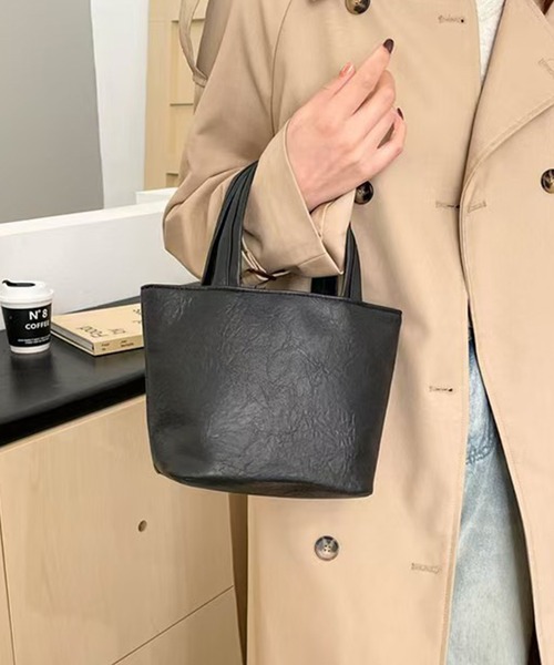 folka（フォルカ）の「2C76-KR レザーライク コンパクト ミニハンドバッグ（ハンドバッグ・レディース・ブラック/ホワイト/ブラウン・ONESIZE）」の11枚目の写真