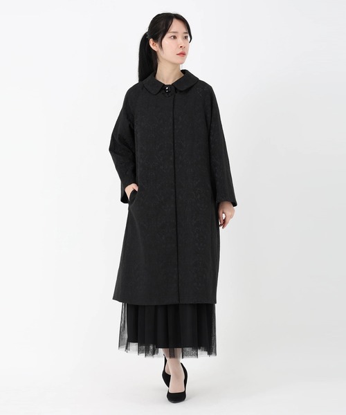 STRAWBERRY-FIELDS(ストロベリーフィールズ)の「ミリ―ジャガード_クラシカルジャガードコート(その他アウター・レディース・オフホワイト/ブラック・2)」の2枚目の写真