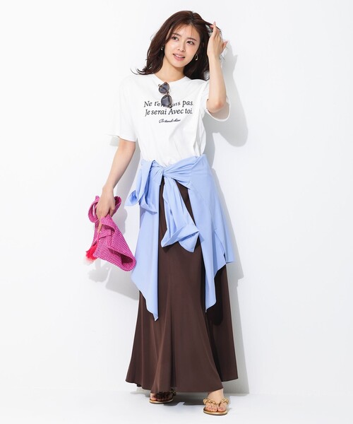UNFILO(アンフィーロ)の「【平均レビュー4.6★】BEAUTY FORM-T cotton ロゴ ハーフスリーブ Tシャツ(Tシャツ/カットソー・レディース・グレー系1/ネイビー系1/スカイブルー系1/ベージュ系1/ホワイト系1/ライトグレー系1/ダークブラウン系2/ベージュ系2/ホワイト系2/黄土色系・SMALL/LARGE/MEDIUM)」の13枚目の写真