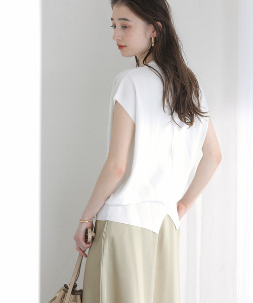 La TOTALITE（ラトータリテ）の「【洗える】接触冷感ウォッシャブルフレンチプルオーバー（ニット/セーター・レディース・ブラック/ベージュ/ホワイト/ブルー系その他・FREE）」の22枚目の写真