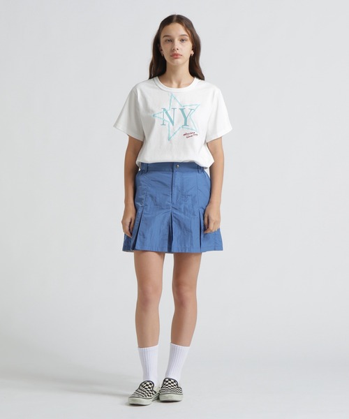 AVIREX（アヴィレックス）の「《直営店限定》FADE WASH T‐SHIRT WITH STAR EMBROIDERY（Tシャツ/カットソー・レディース・オフホワイト/ピンク/チャコールグレー・F）」の8枚目の写真