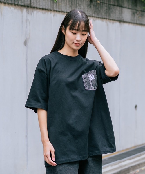 BEN DAVIS(ベンデイビス)の「【BEN DAVIS/ベンデイビス】【デニムポケットが主役】デニムポケット Tシャツ 古着加工 綿100% ワンポイント(Tシャツ/カットソー・メンズ・ブラック/ホワイト・LARGE/MEDIUM/SMALL/X-LARGE)」の3枚目の写真