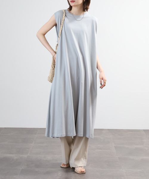 BRODIAEA(ブローディア)の「BRODIAEA ノースリーブカットソーワンピース(ワンピース・レディース・ブラック/サックスブルー/カーキ/ブルー・40)」の17枚目の写真