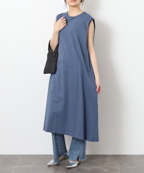BRODIAEA(ブローディア)の「BRODIAEA ノースリーブカットソーワンピース(ワンピース・レディース・ブラック/サックスブルー/カーキ/ブルー・40)」の20枚目の写真