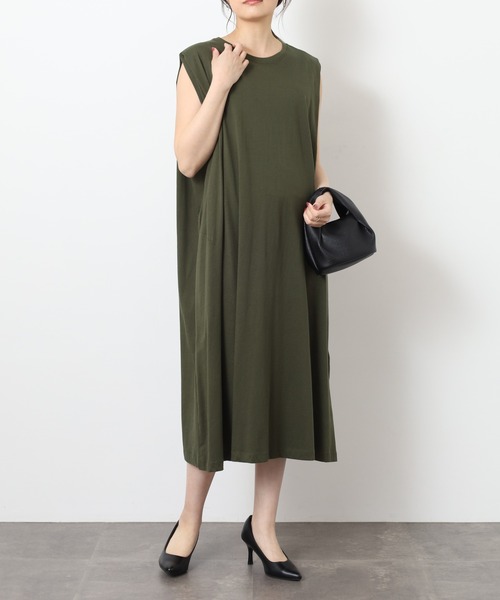 BRODIAEA(ブローディア)の「BRODIAEA ノースリーブカットソーワンピース(ワンピース・レディース・ブラック/サックスブルー/カーキ/ブルー・40)」の11枚目の写真
