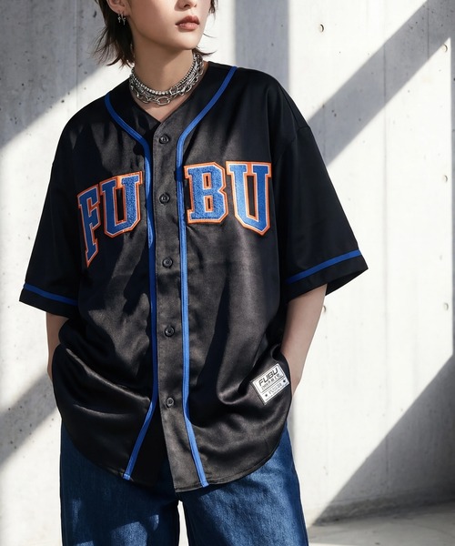 FUBU（ フブ）の「【FUBU/フブ】SATIN BASEBALL SHIRTS/サテン ベースボールシャツ（シャツ/ブラウス・メンズ・ブラック/ホワイト/ライトブルー・XL/M/L）」の10枚目の写真