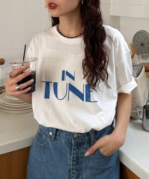 CIAOPANIC TYPY（チャオパニックティピー）の「かすれロゴプリントTee（Tシャツ/カットソー・レディース・イエロー/ホワイト/チャコールグレー・ONE SIZE）」の5枚目の写真