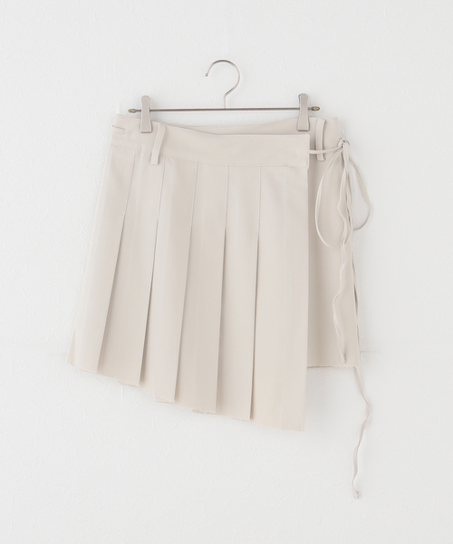 U by SPICK&SPAN（ユーバイスピックアンドスパン）の「le/ル LOW EDGE PLEAT WRAP SKIRT（スカート・レディース・ベージュ・FREE）」の8枚目の写真