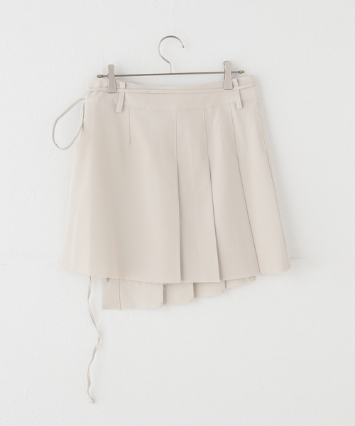 U by SPICK&SPAN（ユーバイスピックアンドスパン）の「le/ル LOW EDGE PLEAT WRAP SKIRT（スカート・レディース・ベージュ・FREE）」の7枚目の写真