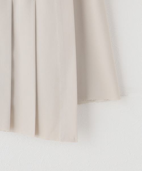 U by SPICK&SPAN（ユーバイスピックアンドスパン）の「le/ル LOW EDGE PLEAT WRAP SKIRT（スカート・レディース・ベージュ・FREE）」の6枚目の写真