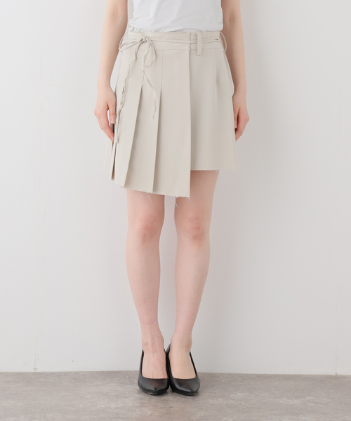 U by SPICK&SPAN（ユーバイスピックアンドスパン）の「le/ル LOW EDGE PLEAT WRAP SKIRT（スカート・レディース・ベージュ・FREE）」の12枚目の写真
