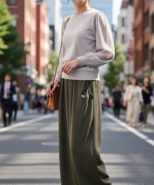 GIVERNY(ジヴェルニー)の「【大人可愛い/通勤・オフィス/春映え】袖シフォン切替クルーネックニット(ニット/セーター・レディース・ブラック/ホワイト/グレー・FREE)」の15枚目の写真