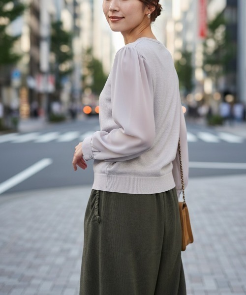 GIVERNY(ジヴェルニー)の「【大人可愛い/通勤・オフィス/春映え】袖シフォン切替クルーネックニット(ニット/セーター・レディース・ブラック/ホワイト/グレー・FREE)」の17枚目の写真