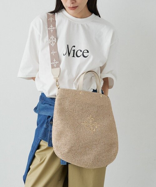 russet(ラシット)の「《WEB限定》スリム2WAYトートバッグ <ナイロンラフィア>(トートバッグ・レディース・ブラック/ダークブラウン/アイボリー/ボルドー・FREE)」の2枚目の写真