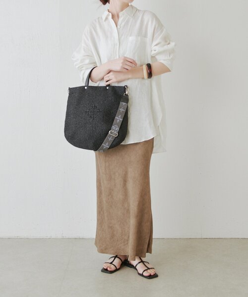 russet（ラシット）の「《WEB限定》スリム2WAYトートバッグ <ナイロンラフィア>（トートバッグ・レディース・ブラック/ダークブラウン/アイボリー/ボルドー・FREE）」の19枚目の写真
