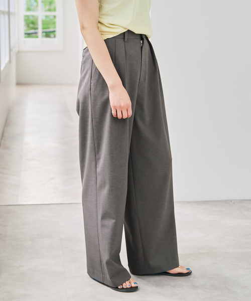 Spick & Span（スピックアンドスパン）の「《セットアップ可》ツイルストレッチタックパンツ（スラックス・レディース・アイボリー/チャコールグレー・36/38）」の15枚目の写真